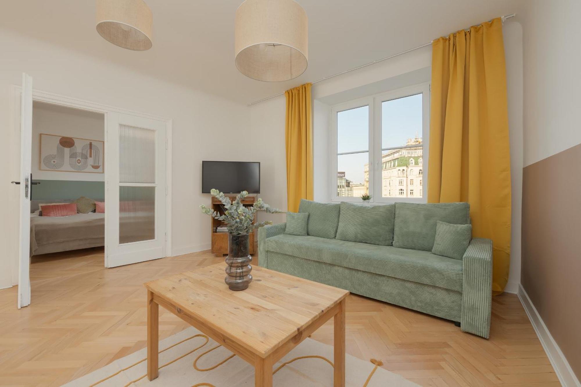Leilighet For 6 People Near Royal Baths Park By Renters Prestige
