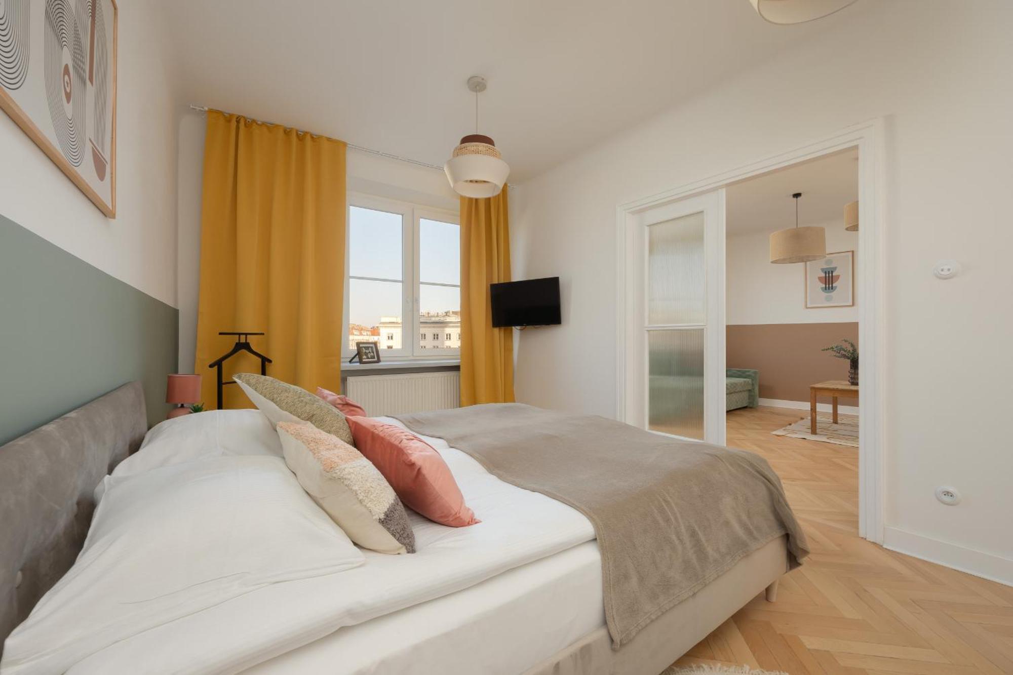 Leilighet For 6 People Near Royal Baths Park By Renters Prestige *