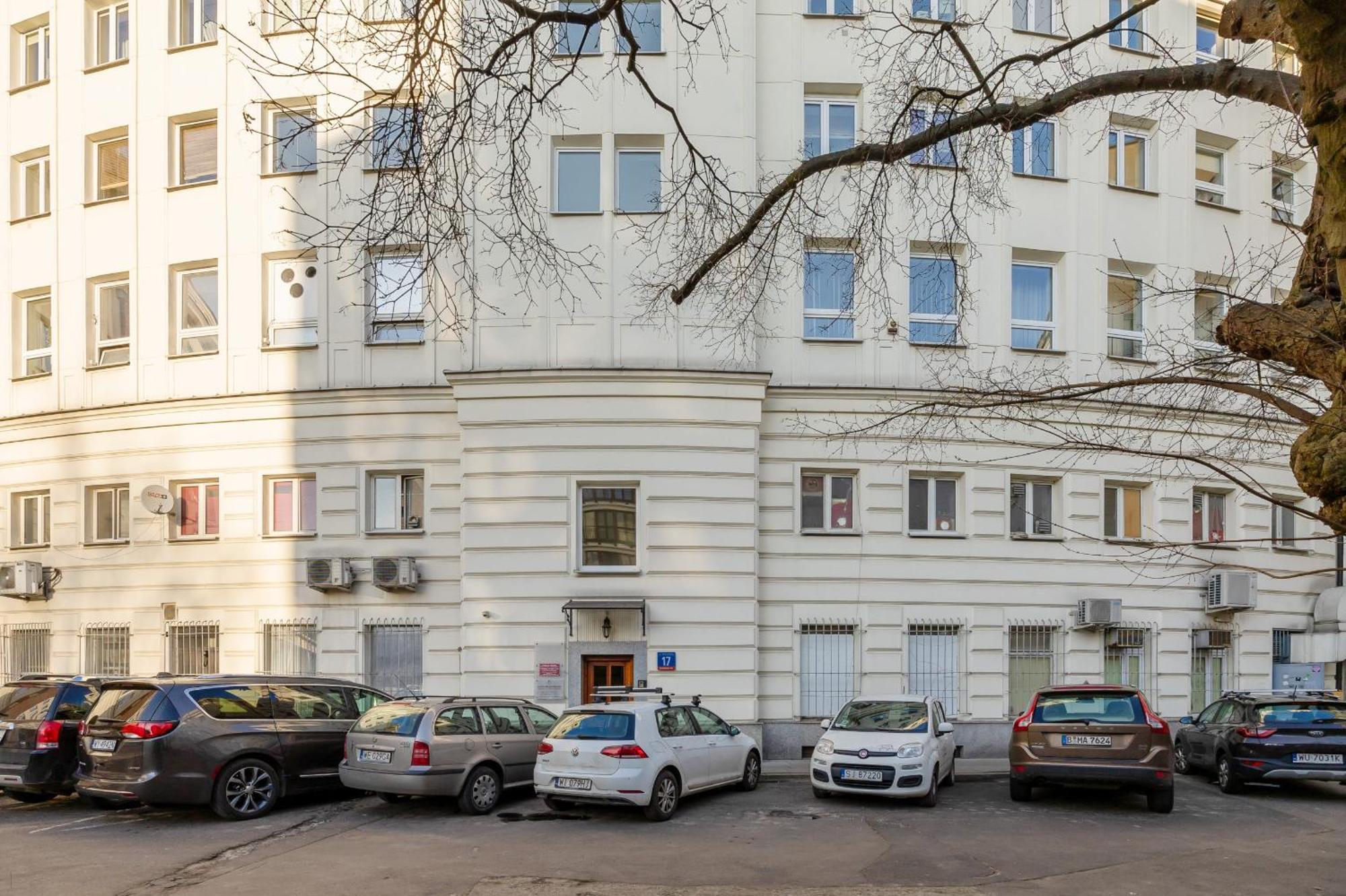 For 6 People Near Royal Baths Park By Renters Prestige Apartment Warschau